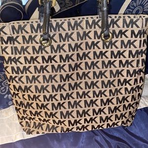 Michael Kors -Large Tote